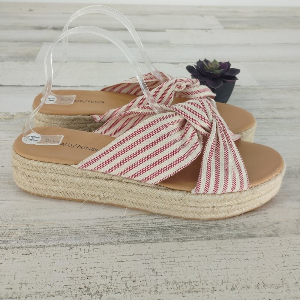 Donald Pliner NEW Slip On Stripped Espadrilles Slide Sandals Canvas Size 11